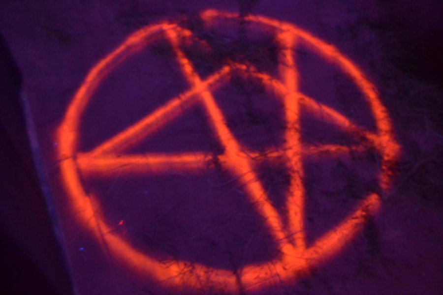 Квест в реальности Заклятие. Дом дьявола от компании Пятый угол Квест в реальности Заклятие. Дом дьявола от компании Пятый угол